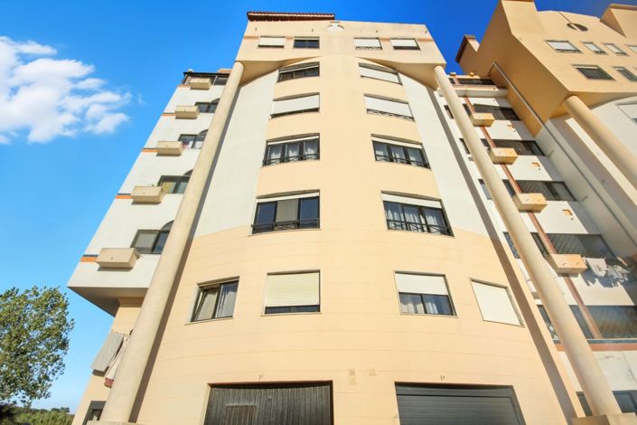 Image No.29-2 Bed Apartment for sale