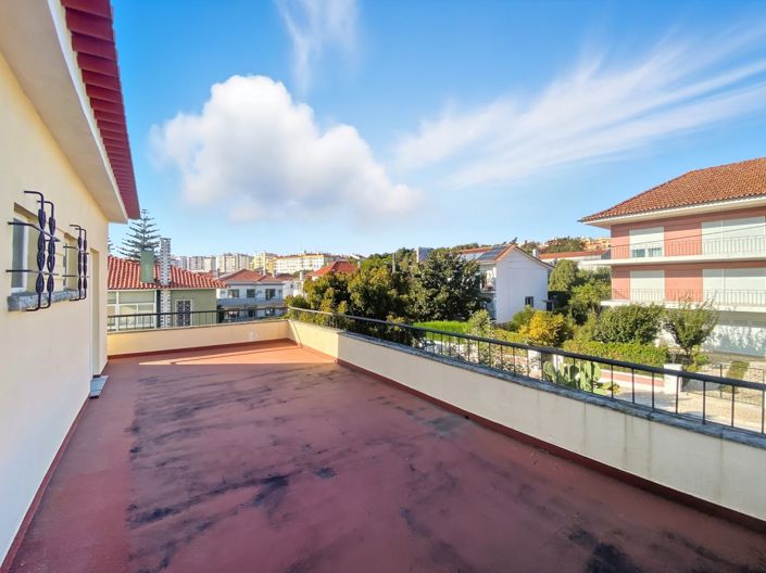 Image No.29-5 Bed House for sale