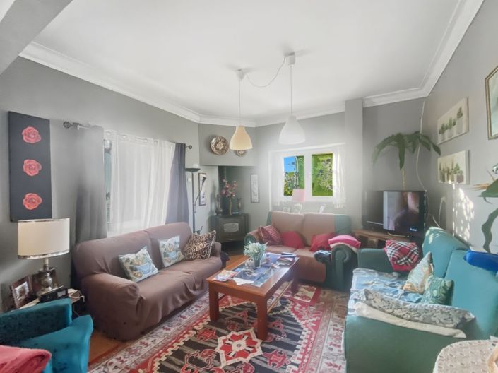 Image No.40-5 Bed House for sale