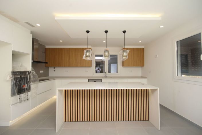 Image No.37-4 Bed House for sale