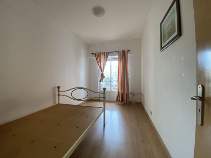 Image No.10-3 Bed Apartment for sale