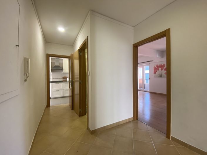 Image No.20-3 Bed Apartment for sale
