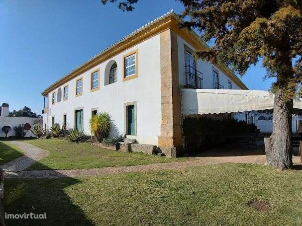 Image No.2-Commercial de 10 chambres à vendre à Tomar