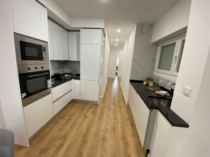 Image No.17-3 Bed Apartment for sale