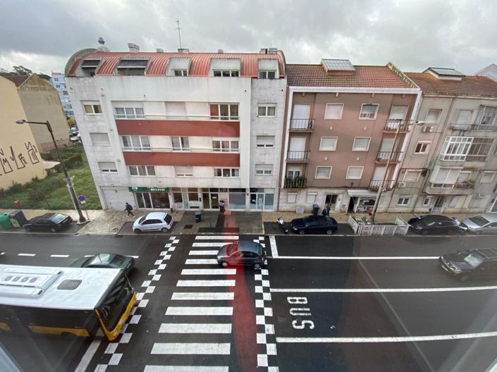 Image No.19-3 Bed Apartment for sale