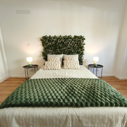 Image No.20-2 Bed Apartment for sale