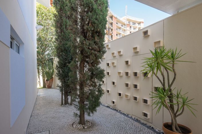 Image No.32-7 Bed House for sale