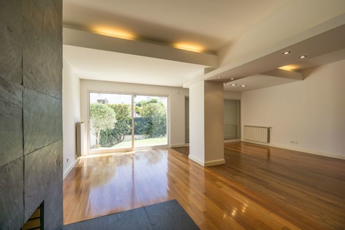 Image No.33-7 Bed House for sale