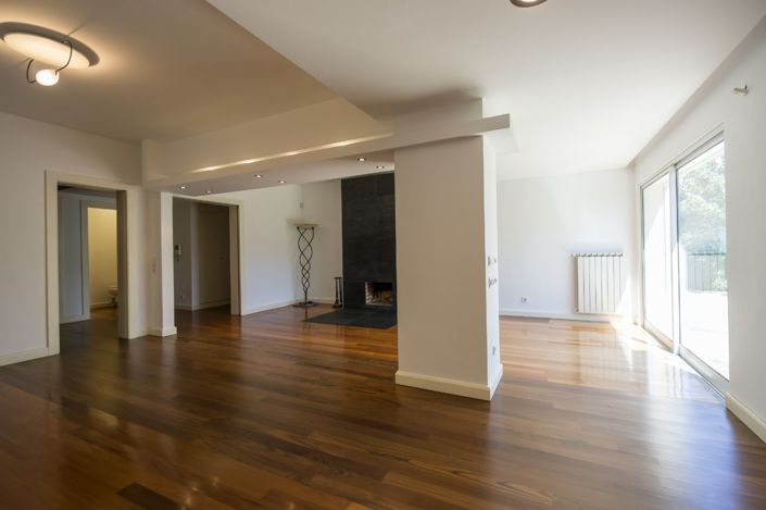 Image No.35-7 Bed House for sale