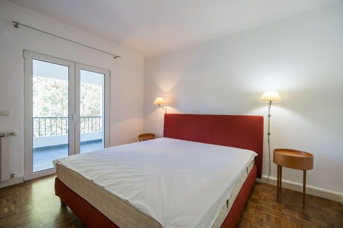 Image No.55-7 Bed House for sale