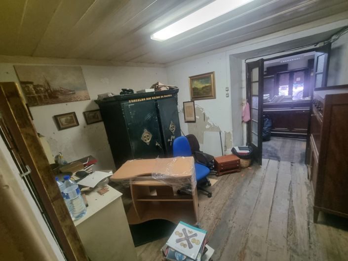 Image No.26-Commercial for sale