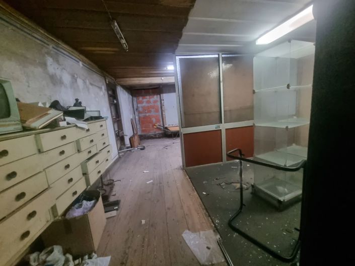 Image No.27-Commercial for sale