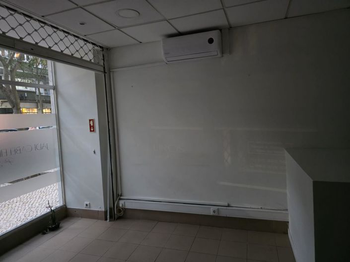 Image No.4-Commercial à vendre à Lisbon