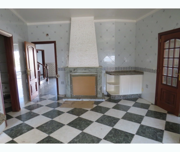 Image No.3-2 Bed House for sale