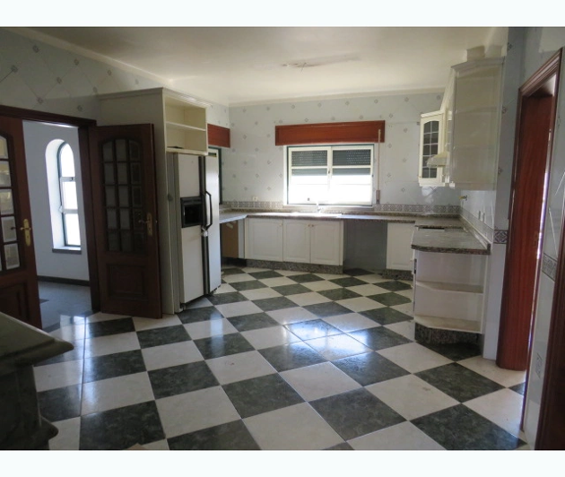 Image No.5-2 Bed House for sale