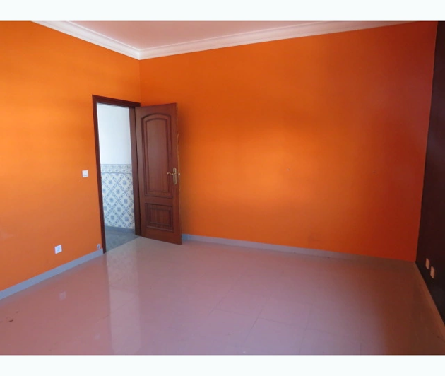 Image No.6-2 Bed House for sale