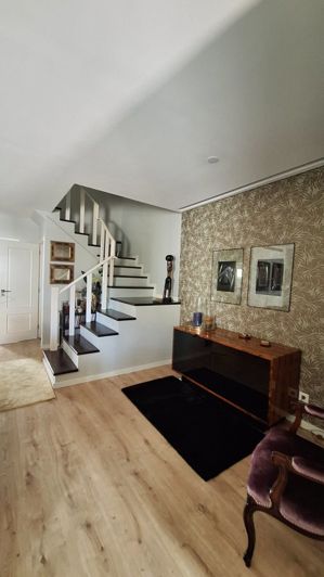 Image No.17-3 Bed House for sale