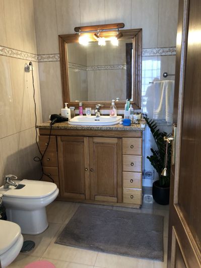 Image No.15-4 Bed House for sale