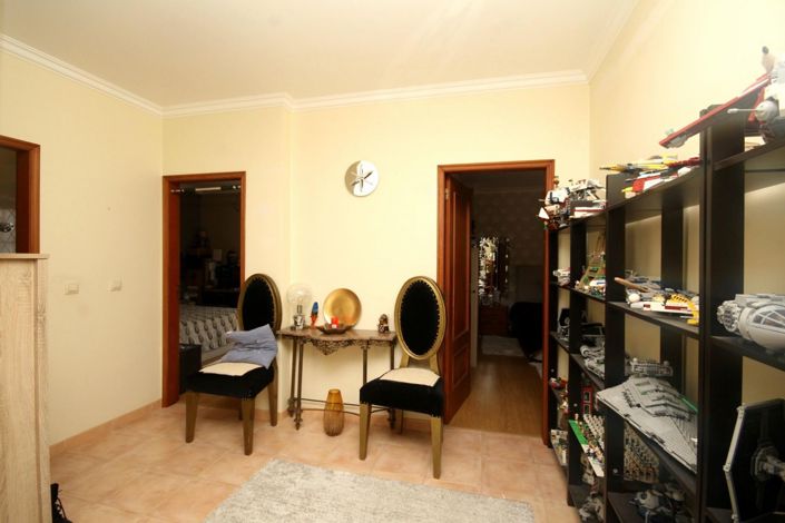 Image No.11-4 Bed House for sale