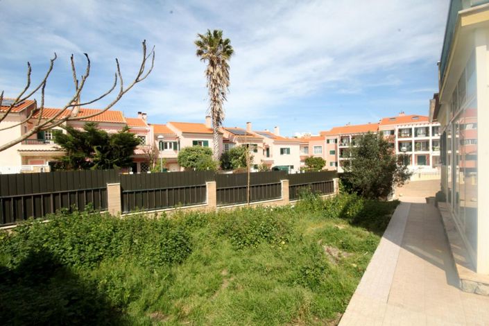 Image No.19-4 Bed House for sale