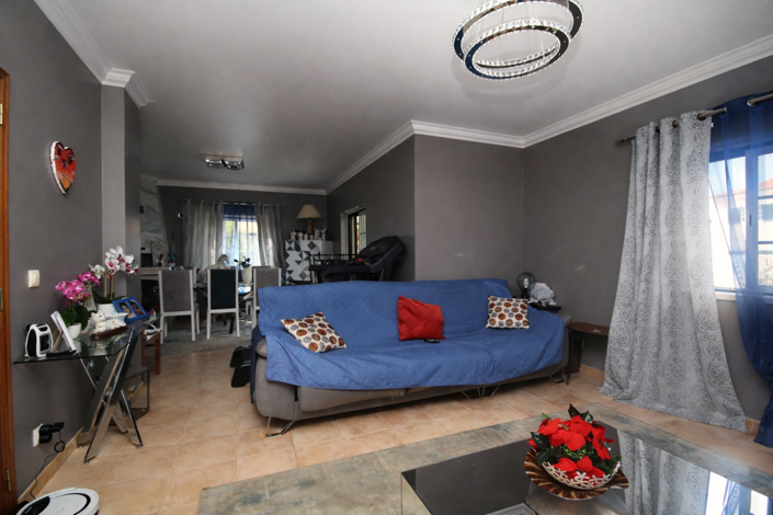 Image No.25-4 Bed House for sale