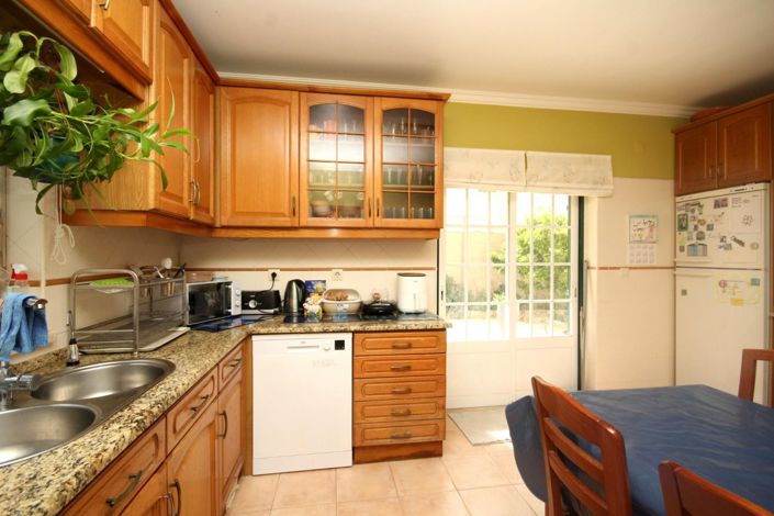 Image No.4-4 Bed House for sale