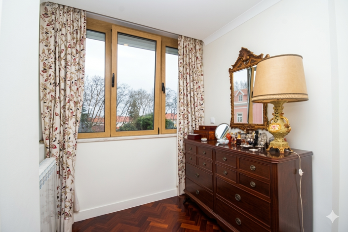 Image No.20-2 Bed Apartment for sale