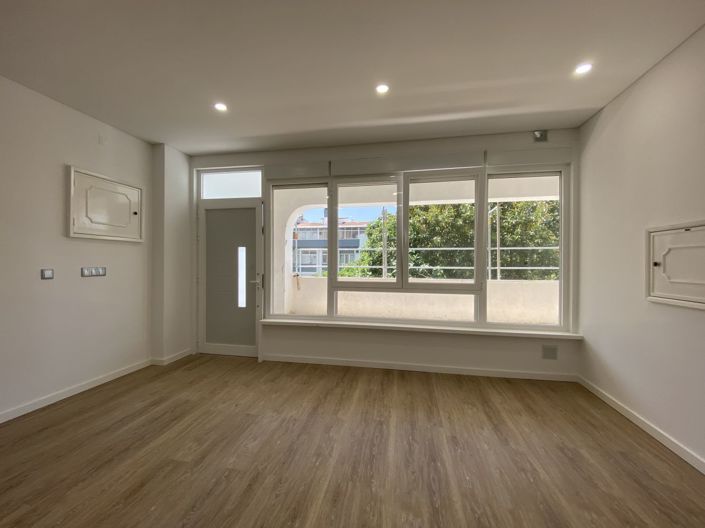 Image No.19-2 Bed Apartment for sale