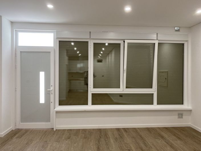 Image No.20-2 Bed Apartment for sale