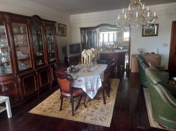 Image No.10-4 Bed Apartment for sale