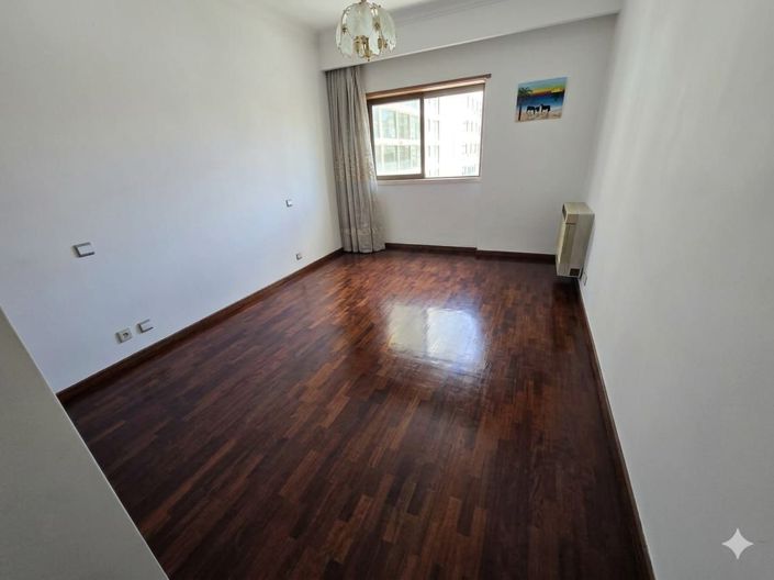 Image No.12-Appartement de 4 chambres à vendre à Lisbon