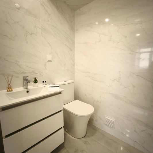 Image No.21-3 Bed Apartment for sale