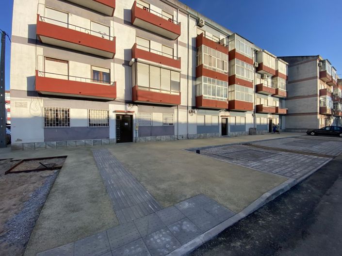 Image No.21-2 Bed Apartment for sale