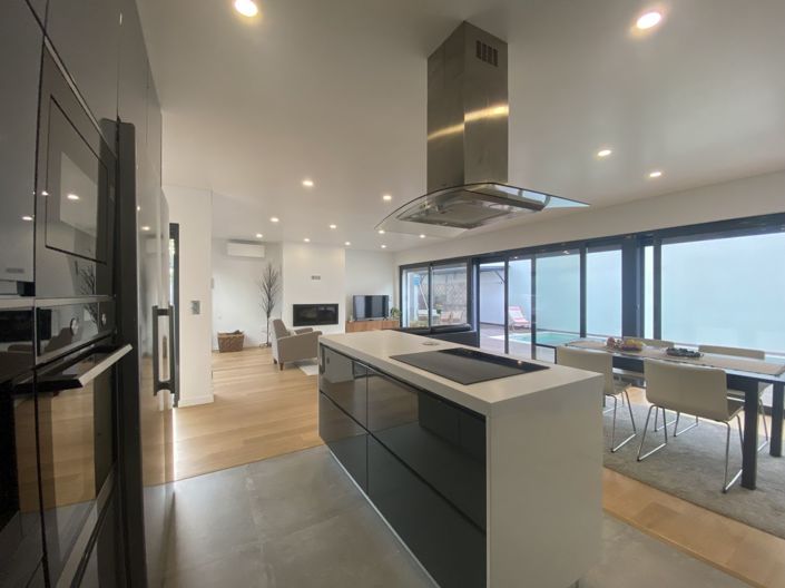 Image No.18-4 Bed House for sale