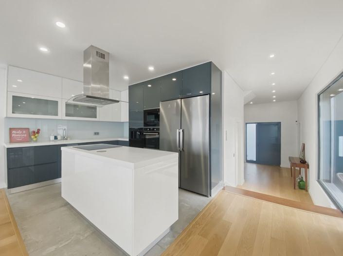 Image No.19-4 Bed House for sale