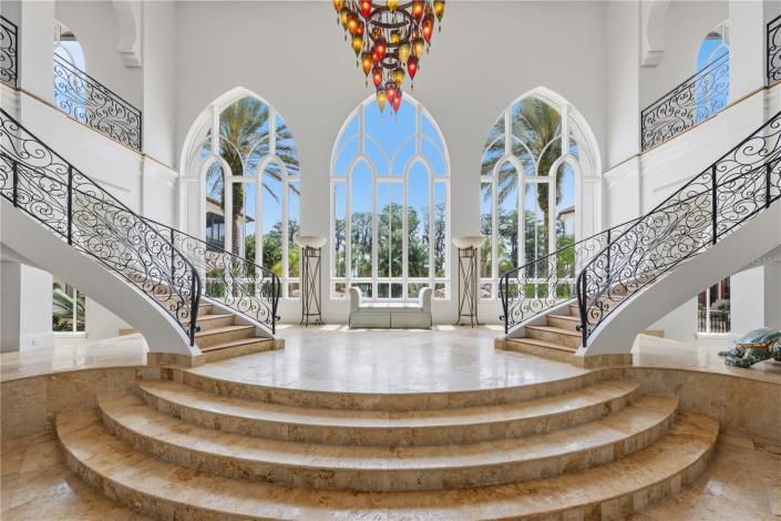 Image No.9-7 Bed Mansion for sale