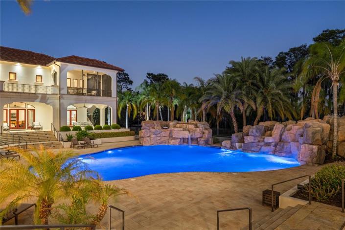 Image No.56-7 Bed Mansion for sale