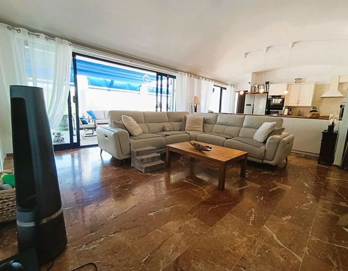 Image No.27-3 Bed Apartment for sale