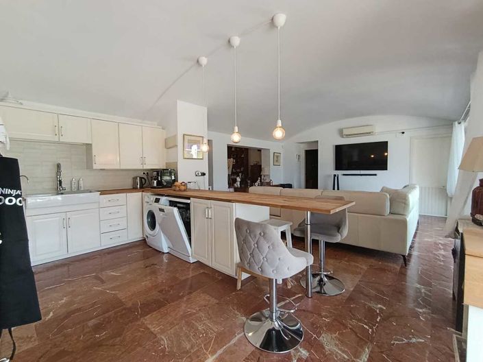 Image No.37-3 Bed Apartment for sale