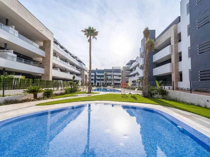 Image No.1-3 Bed Apartment for sale