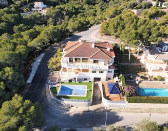 1640-villa-for-sale-in-campoamor-1362622-larg