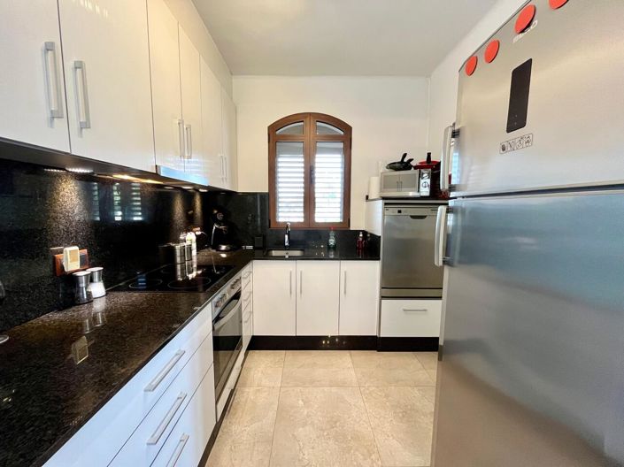 Image No.3-4 Bed Villa for sale