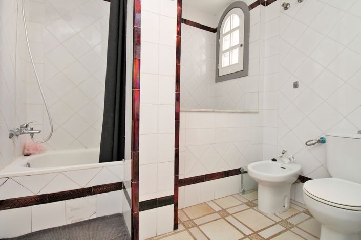 Image No.18-1 Bed Apartment for sale