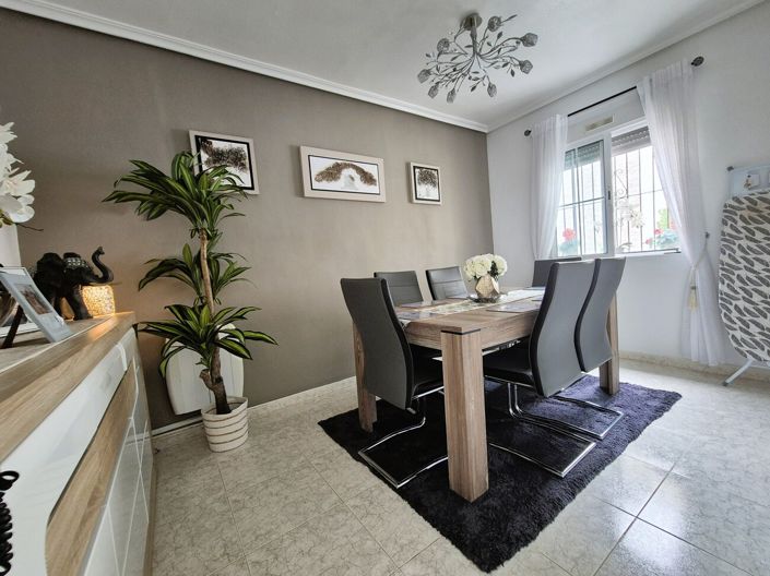 Image No.10-3 Bed Villa for sale