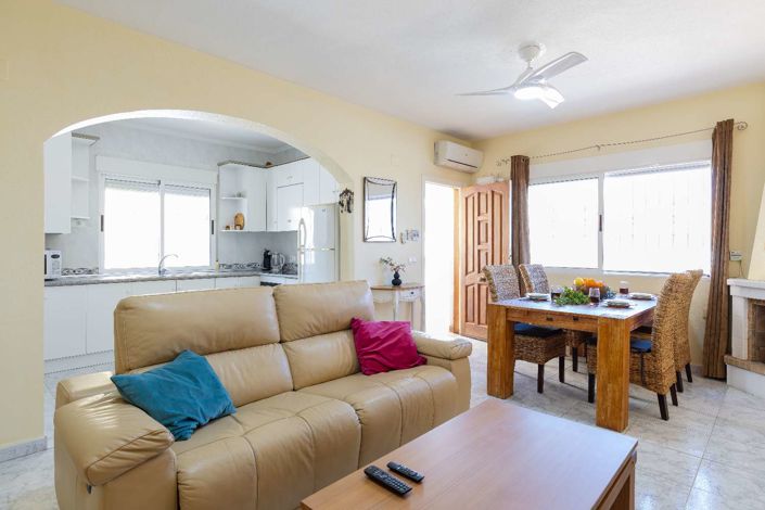 Image No.17-2 Bed Villa for sale