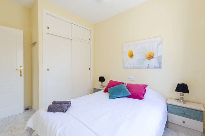 Image No.4-2 Bed Villa for sale