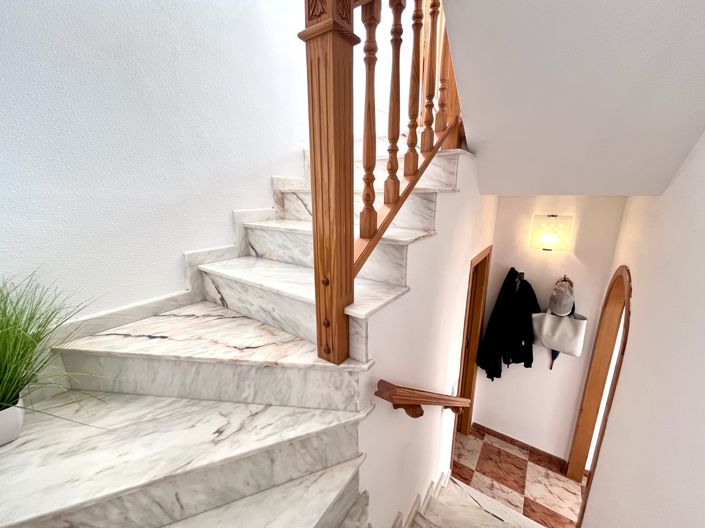 Image No.28-2 Bed Townhouse for sale