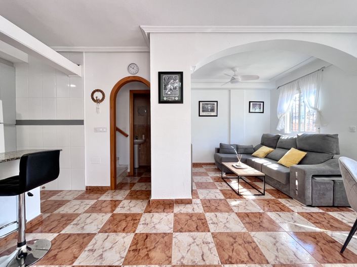 Image No.5-2 Bed Townhouse for sale