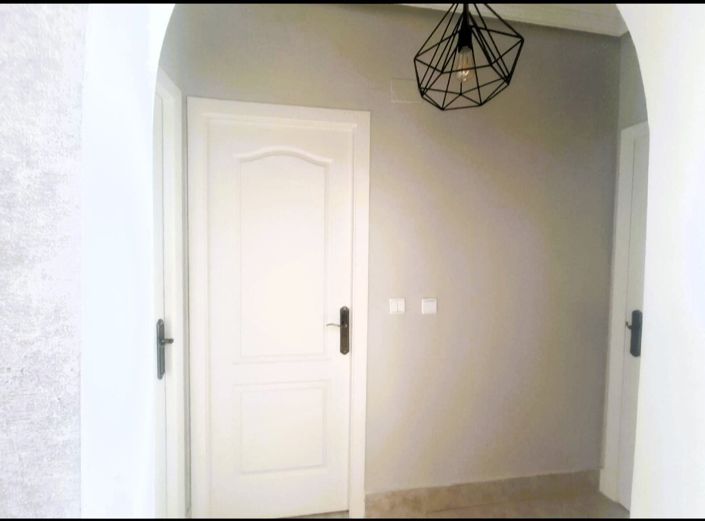 Image No.25-2 Bed House for sale