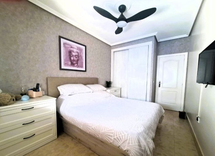 Image No.26-2 Bed House for sale